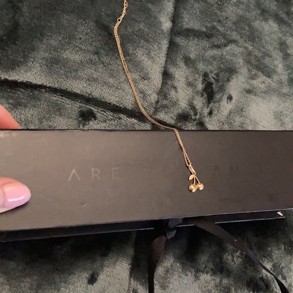 CERISE CHARM NECKLACE ARE YOU AM I - Picture 3 of 3